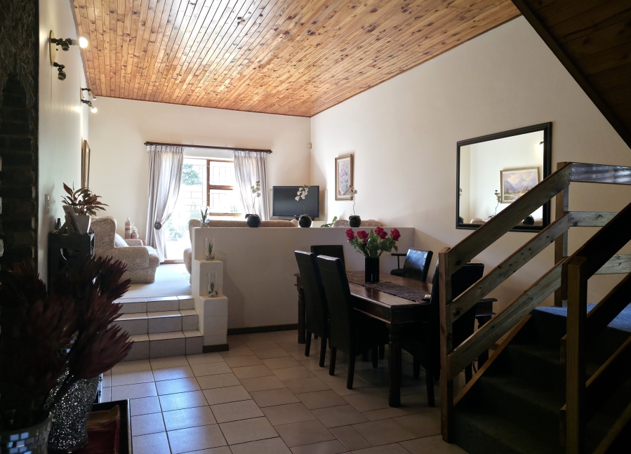 4 Bedroom Property for Sale in Noorsekloof Eastern Cape